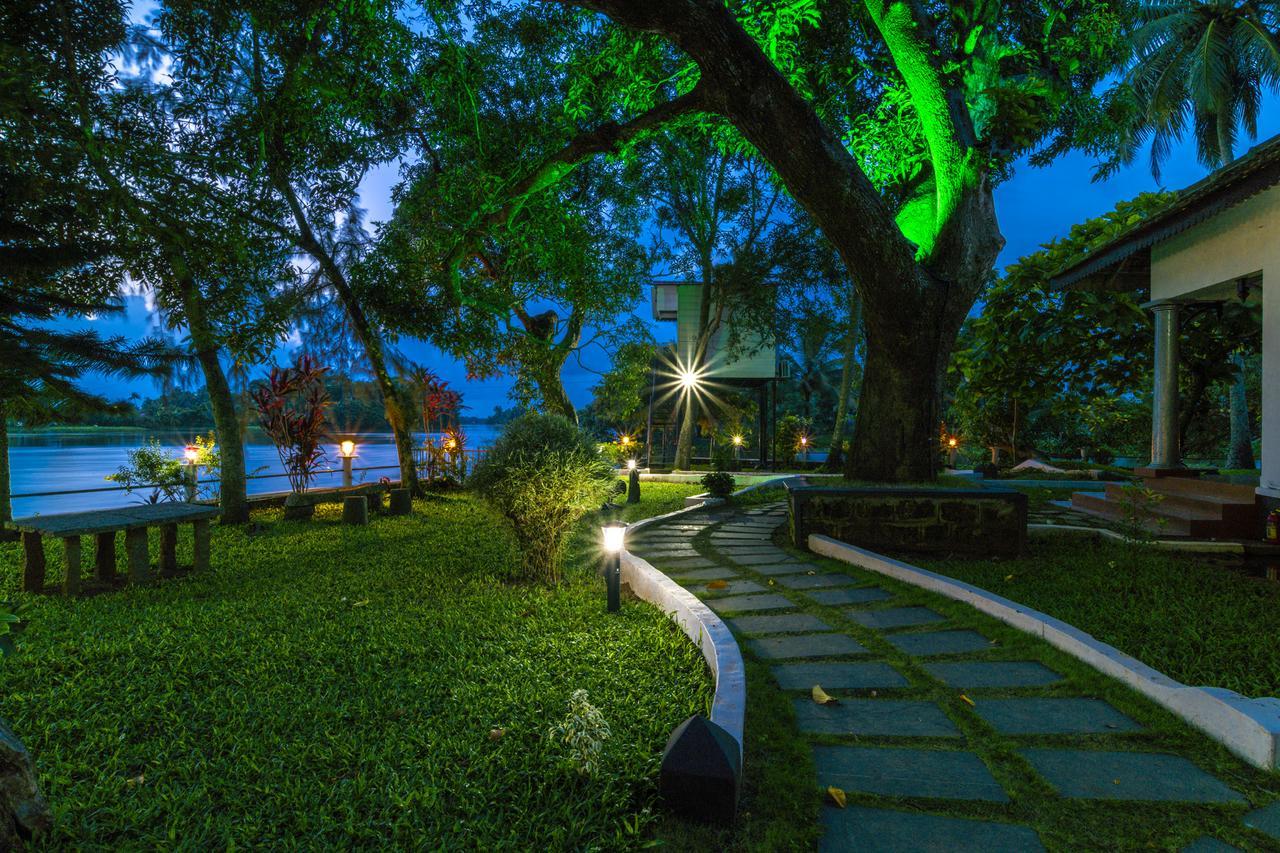 Warmth Lake Haven アーラップーザ県 エクステリア 写真